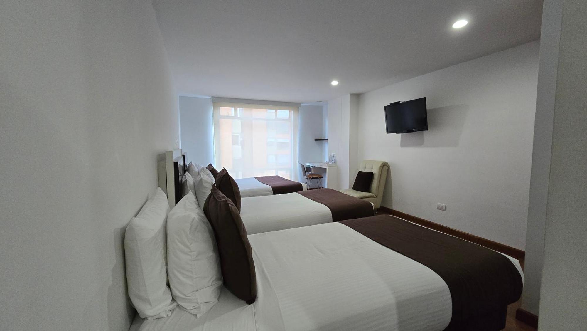 Hotel Castellana 100 Богота Екстериор снимка