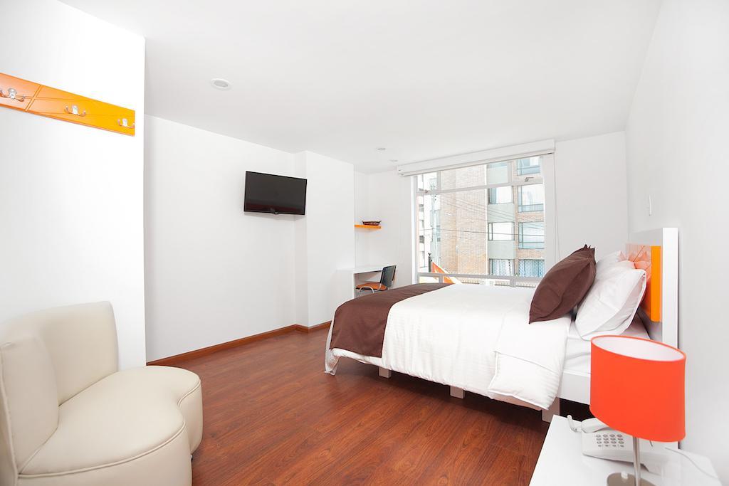 Hotel Castellana 100 Богота Стая снимка