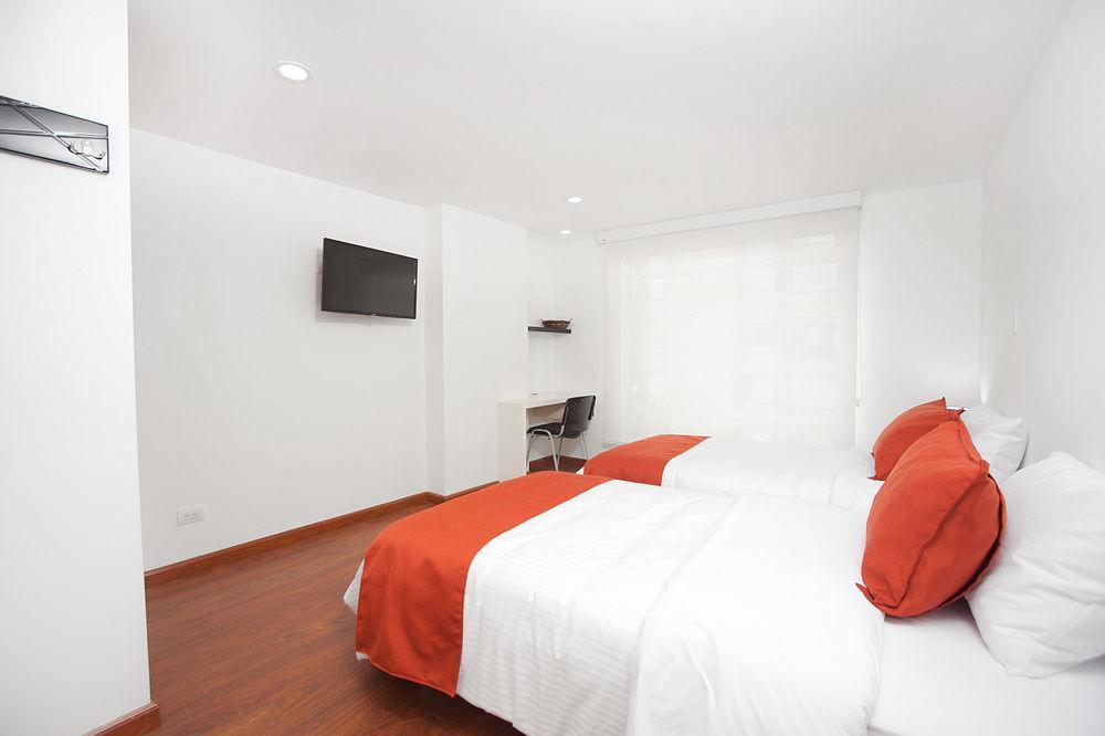 Hotel Castellana 100 Богота Екстериор снимка