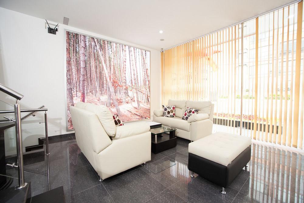 Hotel Castellana 100 Богота Екстериор снимка